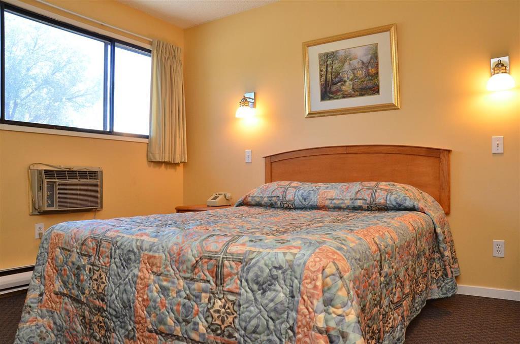 Canadas Best Value Inn Kelowna Rom bilde