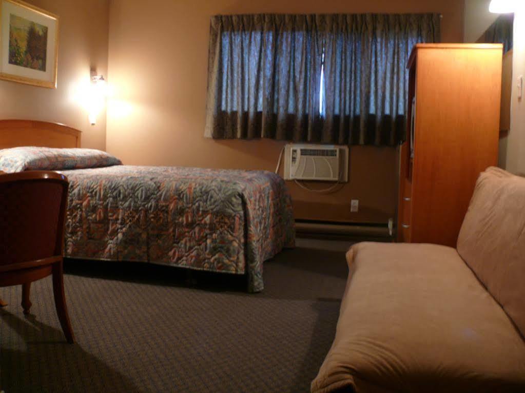 Canadas Best Value Inn Kelowna Eksteriør bilde
